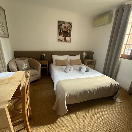 La Passiflore Hotel